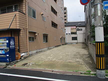 西区三篠町１丁目の外観