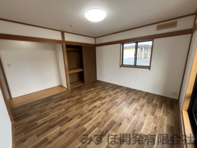 天童市北久野本4丁目7-5-5の子供部屋|2階洋室8帖