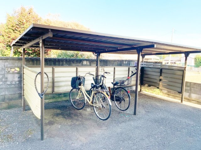 エトワール双葉のその他共用部分|屋根付き駐輪場