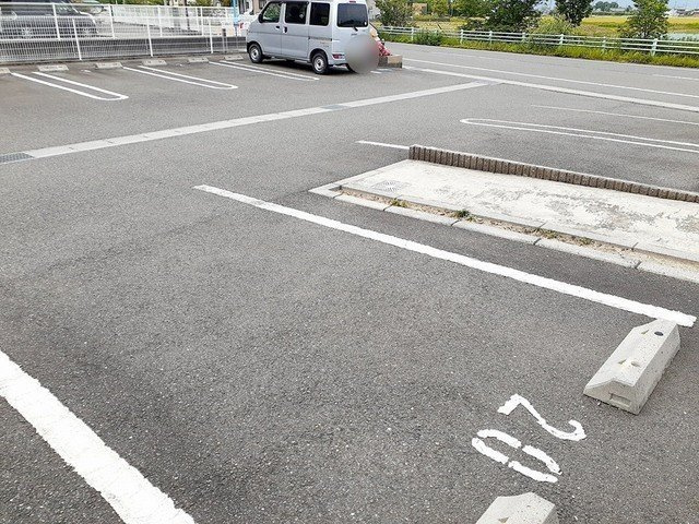 Ｃｉｅｌ　Ｂｌｅｕ　Ｃの駐車場