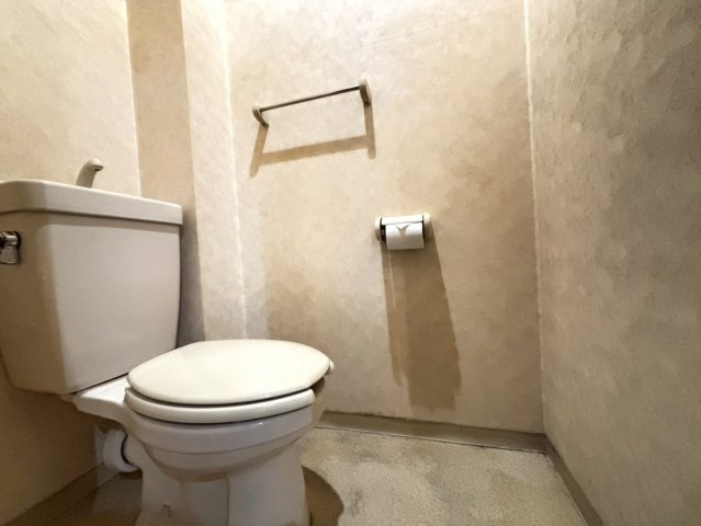 フェルティ・パーク平野ウエストコートのトイレ|シンプルで使いやすいトイレ空間。お好みに合わせたリフォームもご検討いただけます♪