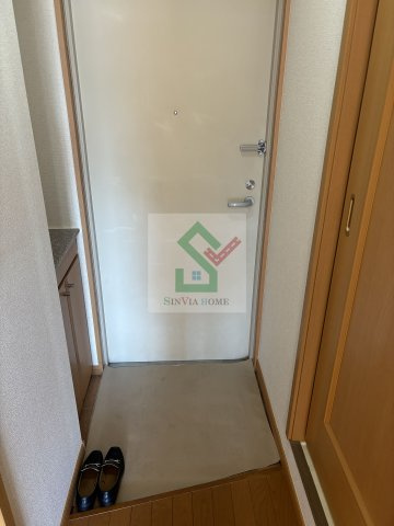グルワールの玄関