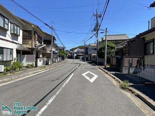 浄土寺下南田町 中古戸建の前面道路含む現地写真