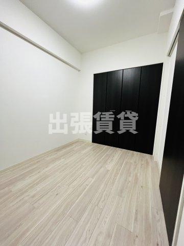 仲介手数料0円！GRANDUKE代官町reversoの居間・リビング