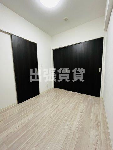 仲介手数料0円！GRANDUKE代官町reversoの居間・リビング