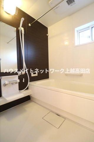 プラムコート木田 Ａの浴室|追焚機能付・１坪風呂