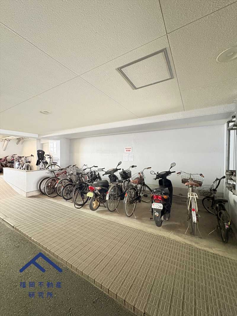 六本松パークホームズの駐車場