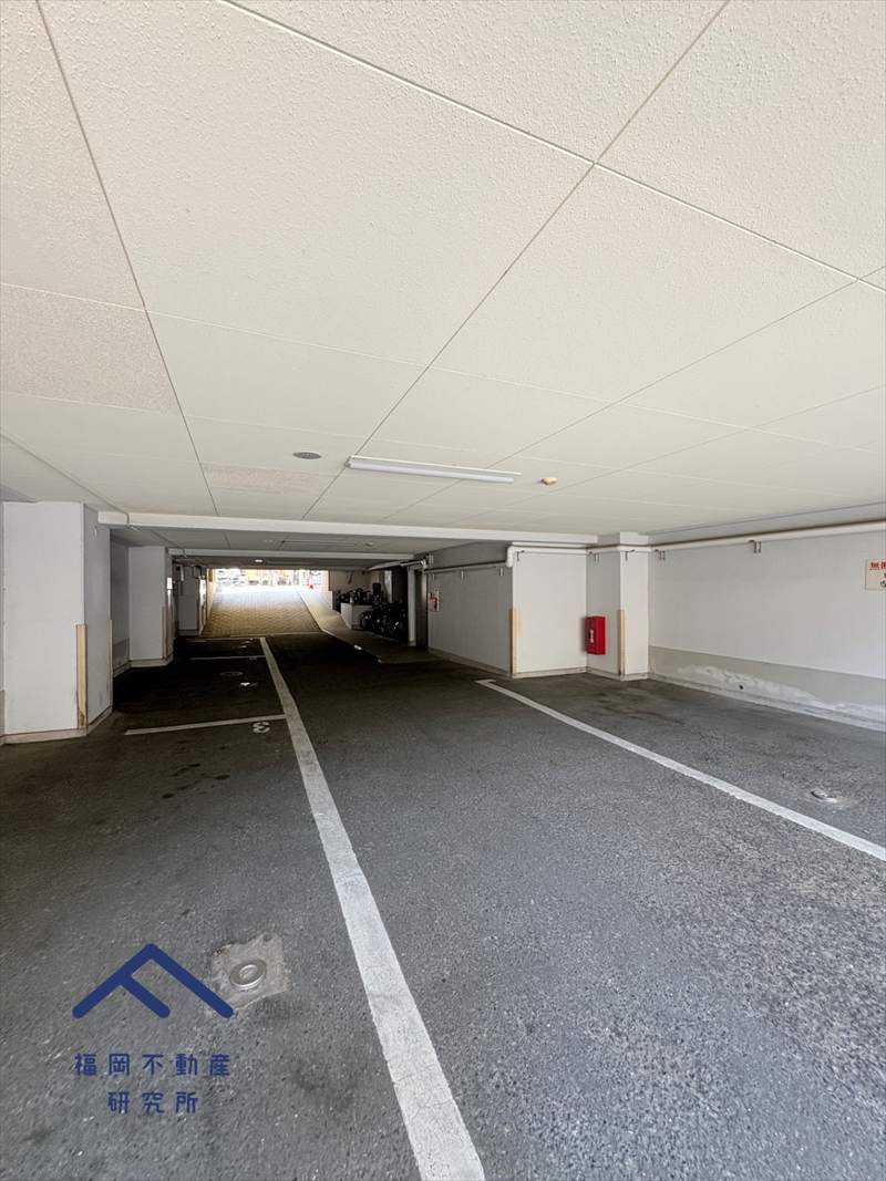六本松パークホームズの駐車場