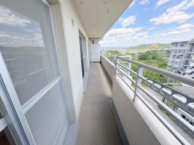 四條畷市田原台７丁目の賃貸マンションのバルコニー