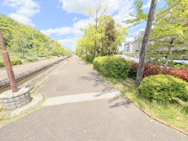 四條畷市田原台７丁目の賃貸マンションの周辺