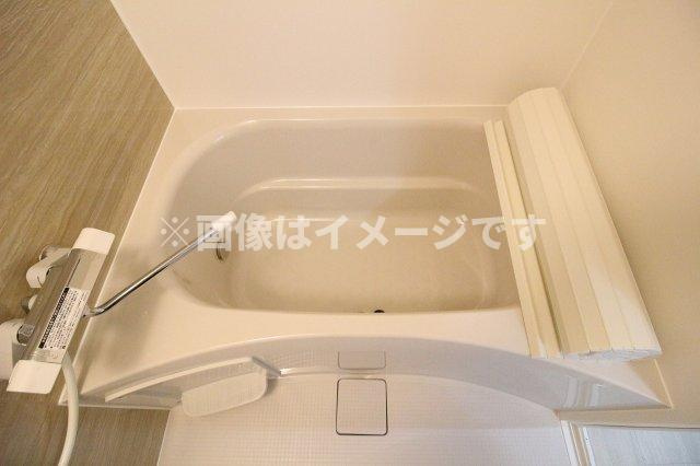 （仮称）都城天神Yマンションの浴室|日々の疲れを癒すお風呂付です
