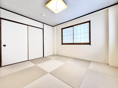 【和室】 | 豊中市長興寺４丁目 | 現在ご返済中のカーローン・カードローン・教育ローンなどを住宅ローンに一本化したり、家具家電購入費用・引越し費用を住宅ローンと組み合わせるなど、お客さまにメリットの多い住宅ローンのご提案が可能です。