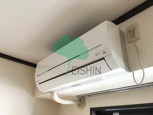 ユートピアマンション住吉の寝室|エアコン