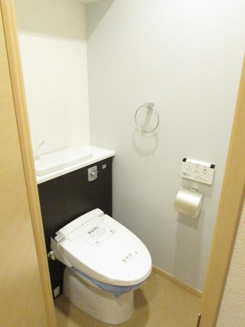 プレステージ空港東のトイレ|清潔感のあるトイレです。