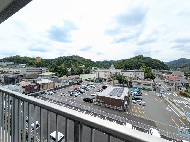 高尾スカイハイツの展望|～眺望・陽当たり共に良好です～