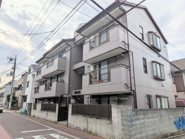 コーポクリーントップの外観