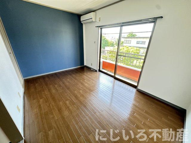 玉井ハイツⅡの居間・リビング