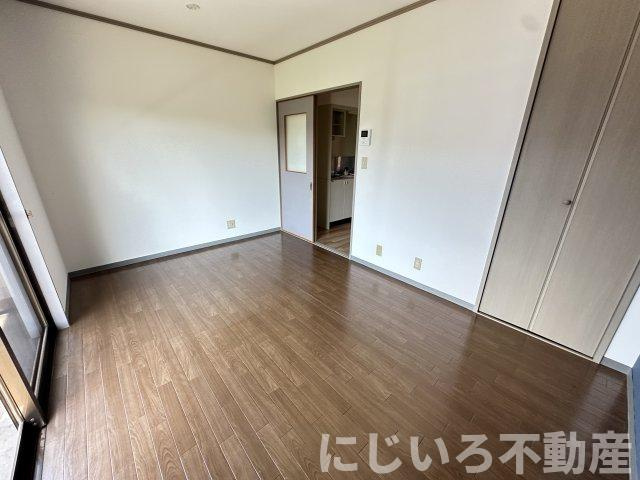 玉井ハイツⅡの居間・リビング