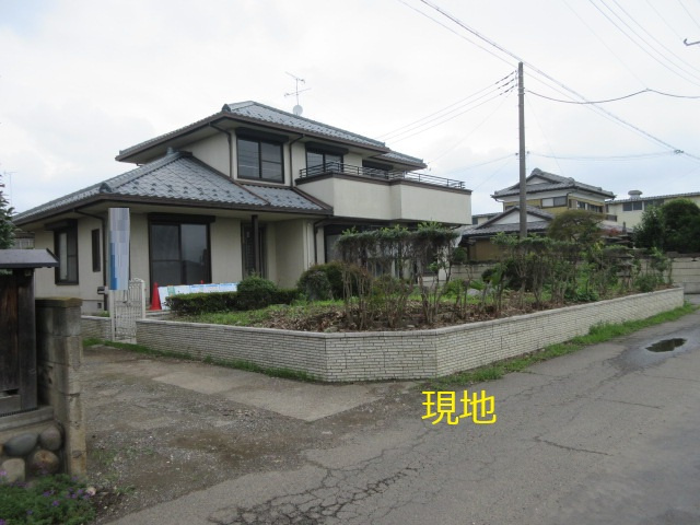 中古戸建　熊谷市妻沼1894-1（リフォーム住宅）の前面道路含む現地写真