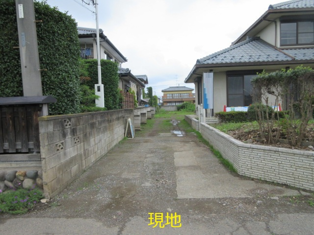中古戸建　熊谷市妻沼1894-1（リフォーム住宅）の駐車場