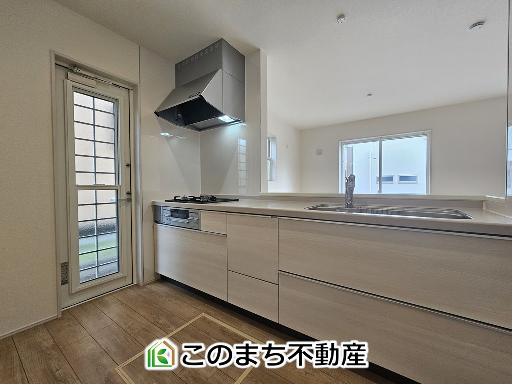 LiveleGarden.S下野市上大領のキッチン|人気の対面式キッチン☆料理をしながらご家族とコミュニケーションが取れます♪