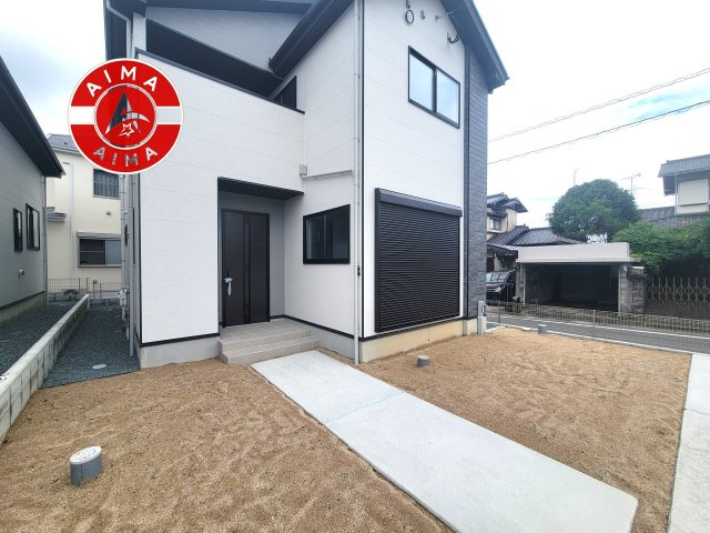 春日市惣利6丁目第2-2棟（1号棟）　の玄関|おでかけの時も帰った時も、「我が家」を最初に感じでもらえる素敵な空間に。