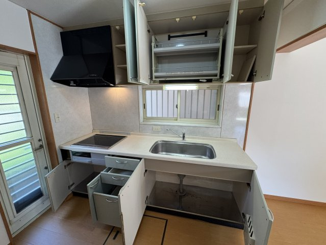和歌山市善明寺・中古戸建・116147のキッチン