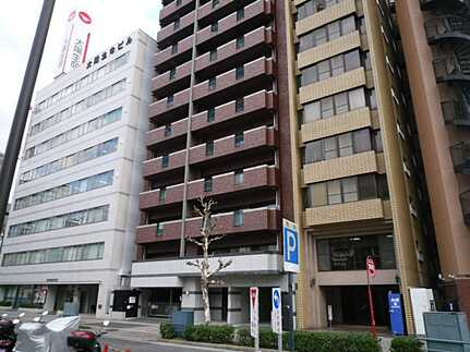 ウイング駅前大通り中央の外観