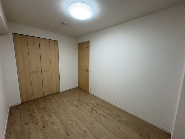 ワコーレ舞子海岸通の洋室|寝室は６帖広々＋収納
