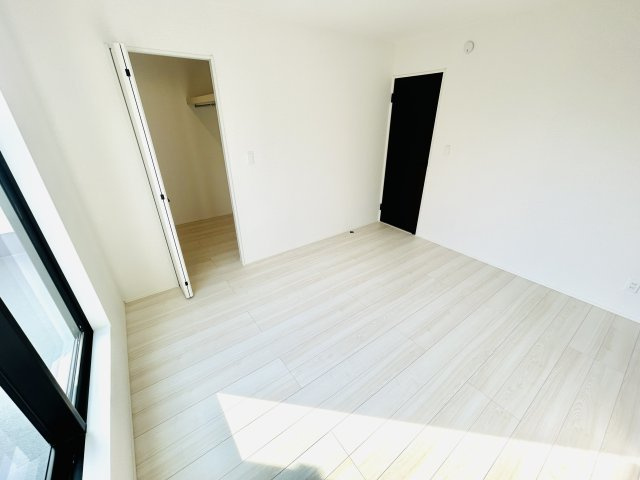 グラファーレ千葉市みつわ台１丁目２０期の洋室