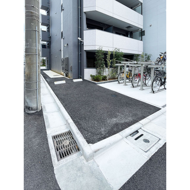 ブラウ本所一丁目の駐車場