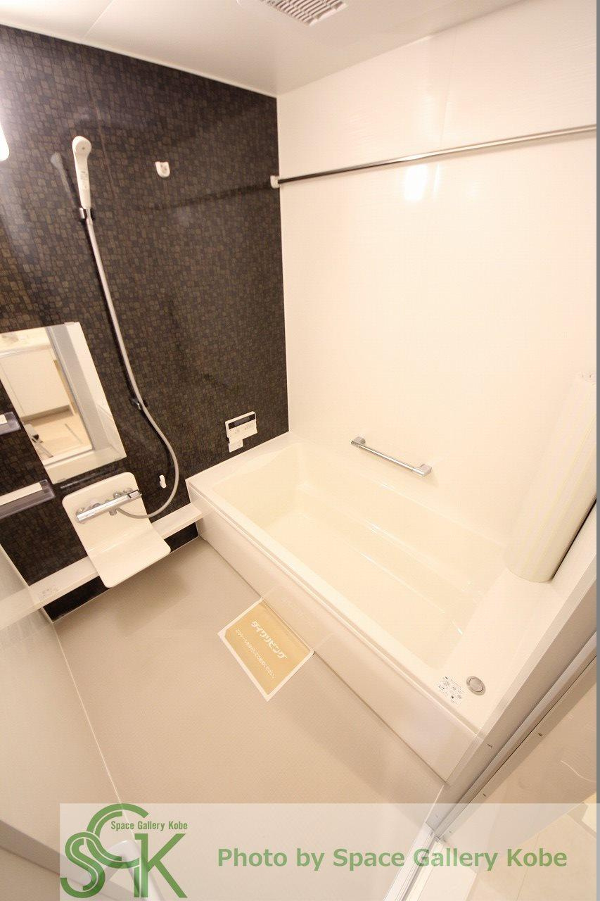ラビエールの浴室|※お部屋により仕様が異なる場合があります。