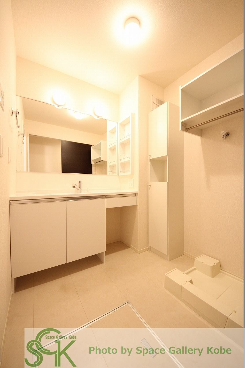 ラビエールの洗面所|※お部屋により仕様が異なる場合があります。