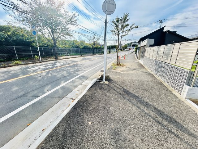 グラファーレ千葉市みつわ台１丁目２０期の前面道路含む現地写真