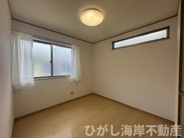 茅ヶ崎市甘沼　中古戸建の子供部屋|新規リフォーム完了！　4帖　洋室