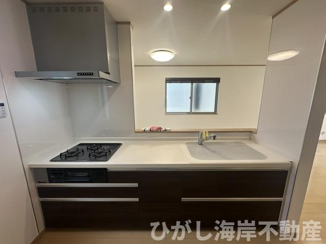 茅ヶ崎市甘沼　中古戸建のキッチン|新規リフォーム完了！　システムキッチン
