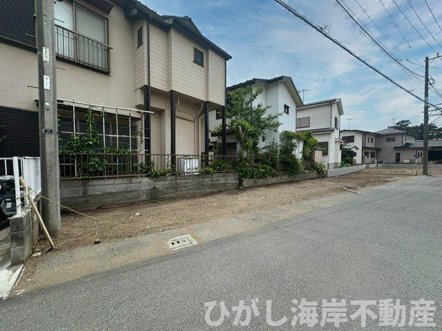 茅ヶ崎市中海岸　新築戸建　全３棟の外観|5月29日撮影　建築前　現地外観