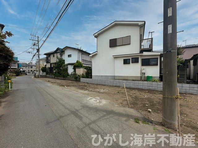 茅ヶ崎市中海岸　新築戸建　全３棟の外観|5月29日撮影　建築前　現地外観
