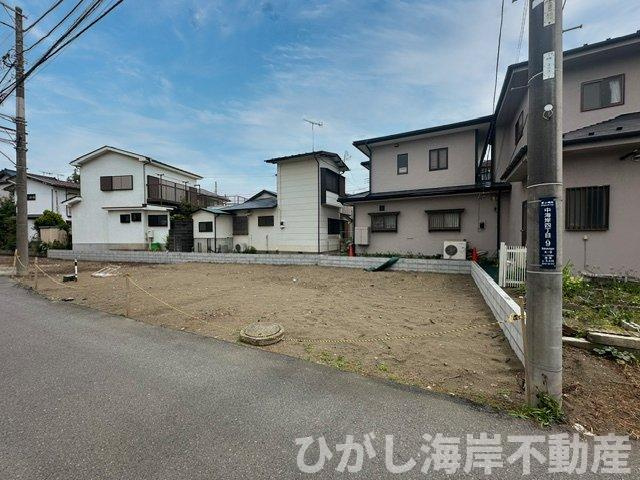 茅ヶ崎市中海岸　新築戸建　全３棟の外観|5月29日撮影　建築前　現地外観