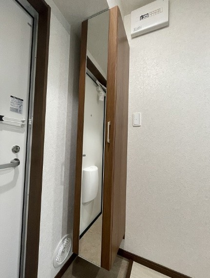 カーサ・ウエストの玄関