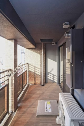グランフォーレ小倉シティタワー　13階のバルコニー|別号室のものです。現状優先になります。