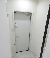 ラフィーネ 豊里 の玄関
