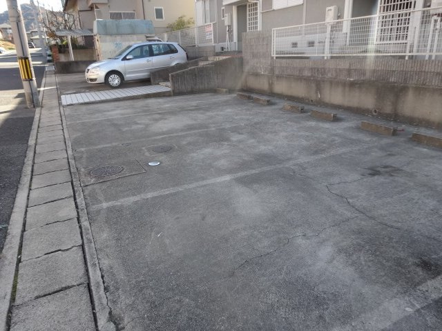 【駐車場】 | メゾン藤原台 | メゾン藤原台 （Good Ｈome)