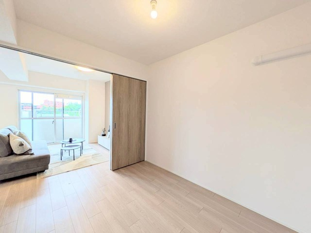 【子供部屋】 | 杉谷パークマンション | こちらの物件近くの教育施設や、スーパー・公園など、物件周辺の住環境を併せてご案内させて頂きます。ぜひ、現地での暮らしをイメージなさって下さい！