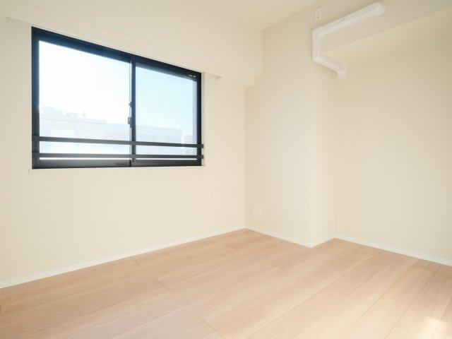アスコットパーク日本橋小伝馬町の洋室|アスコットパーク日本橋小伝馬町：約５．０帖の洋室にはクローゼット・窓が付いております！（洋室２）