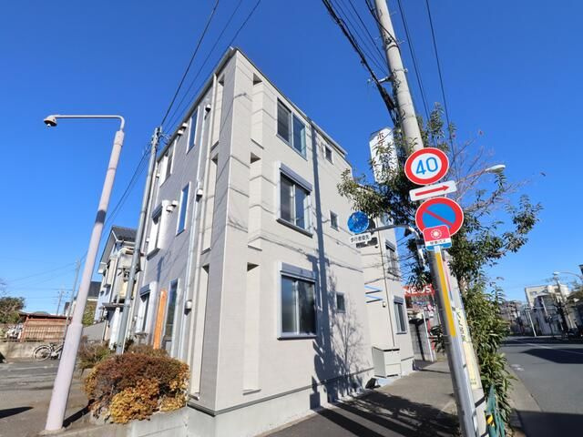 西東京市東伏見４丁目のアパートの外観