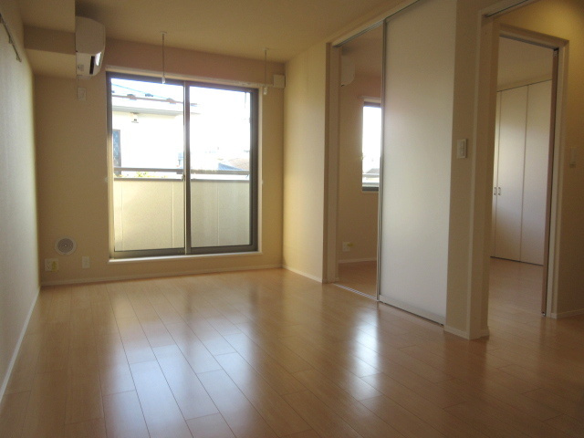 ＣＲＥＡＲＨＯＵＳＥの居間・リビング|★南向き★