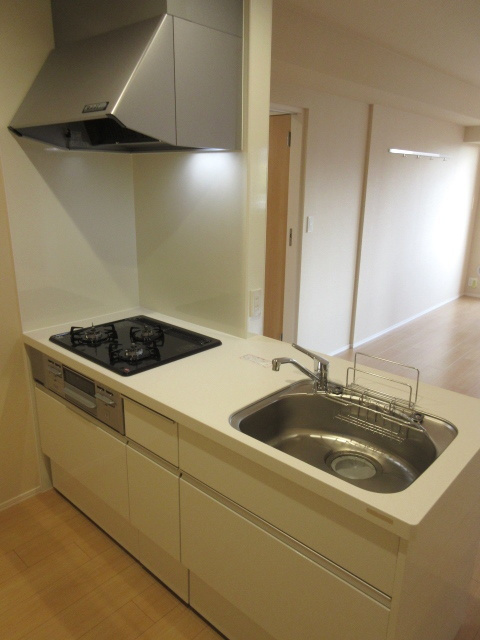 ＣＲＥＡＲＨＯＵＳＥのキッチン|★グリル付き3口コンロのシステムキッチンです♪