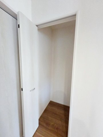 【収納】 | 東海市加木屋町鎌吉良根　1号棟【仲介手数料0円】