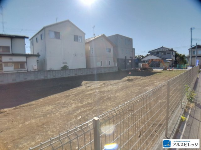 土地/志木市中宗岡５丁目　全５区画の前面道路含む現地写真